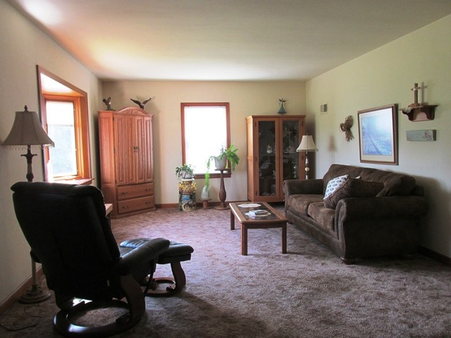 1592 Meridian Road Ashton, IL 61006 - Photo 3 of 23
