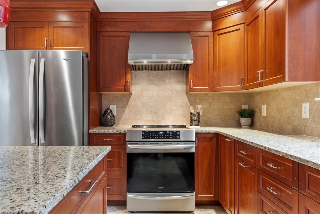 70 Ardsmoor Road Melrose, MA 02176 - Photo 17 of 42