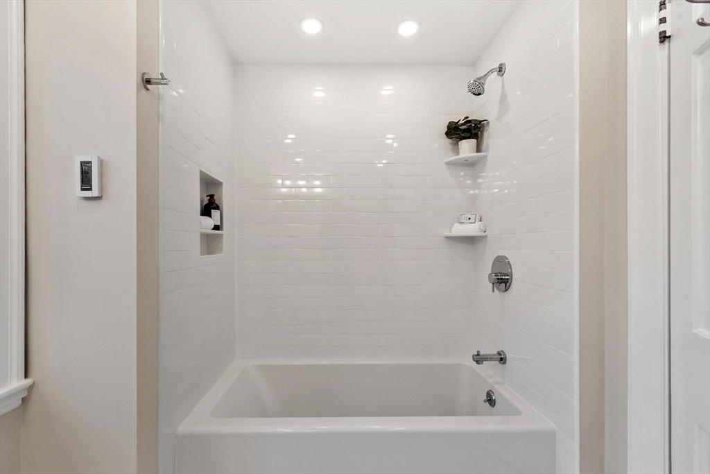 70 Ardsmoor Road Melrose, MA 02176 - Photo 23 of 42