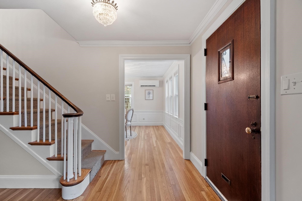 70 Ardsmoor Road Melrose, MA 02176 - Photo 3 of 42