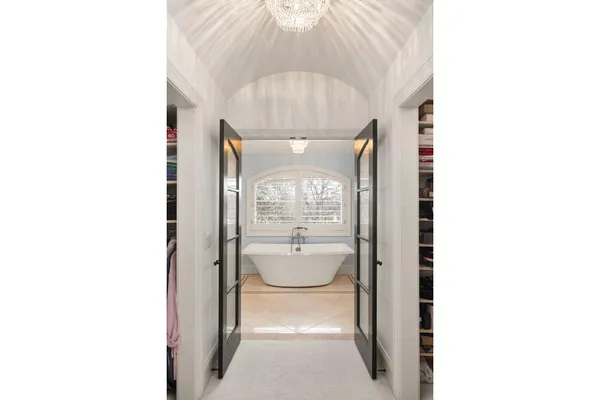 $2,675,000 | 4913 West Sunnyslope Road, Edina, MN 55424