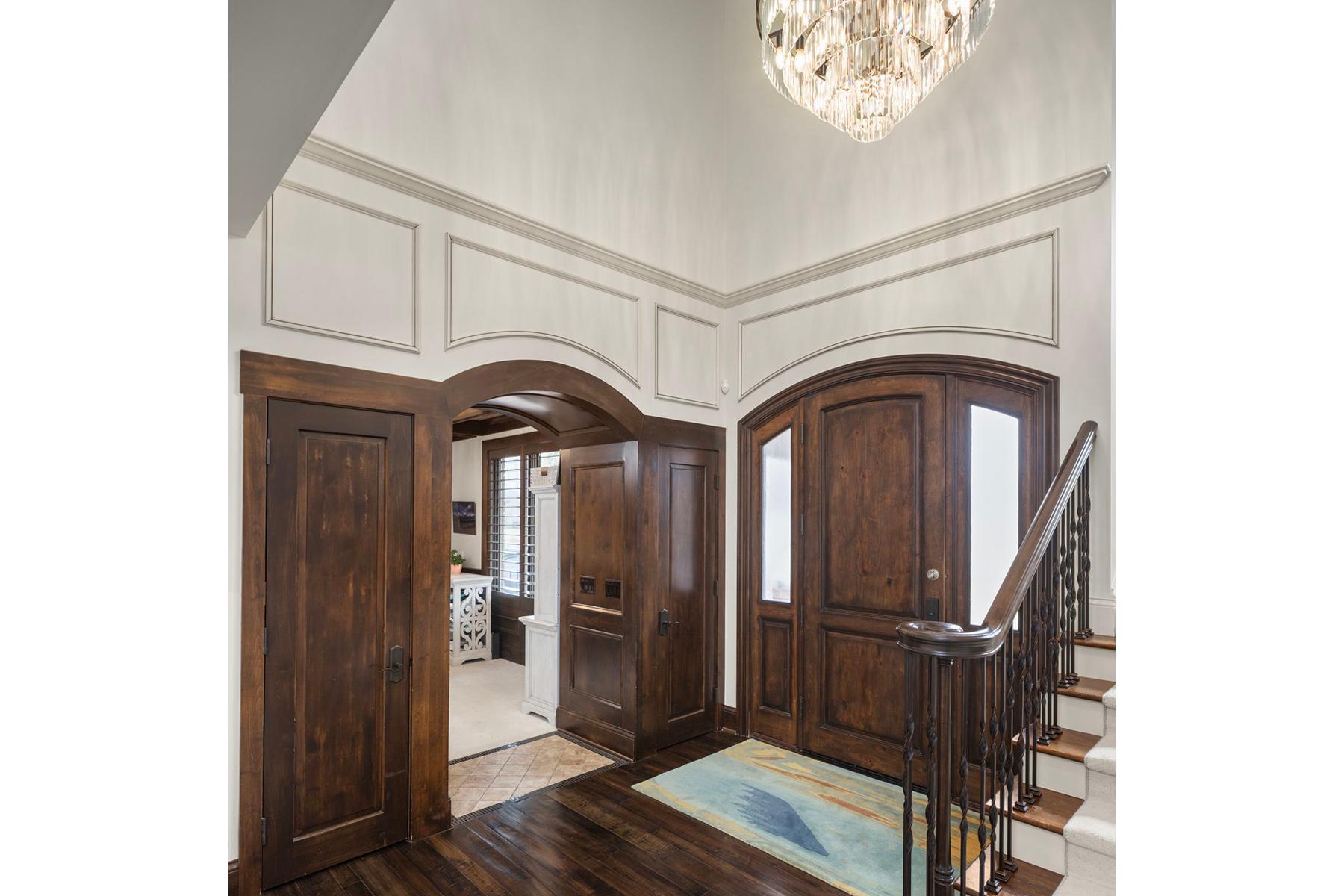 4913 West Sunnyslope Road Edina, MN 55424 - Photo 3 of 50