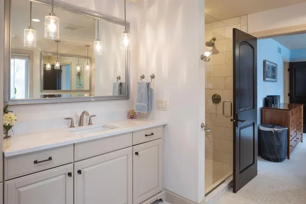 $2,675,000 | 4913 West Sunnyslope Road, Edina, MN 55424