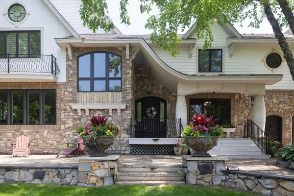 $2,675,000 | 4913 West Sunnyslope Road, Edina, MN 55424