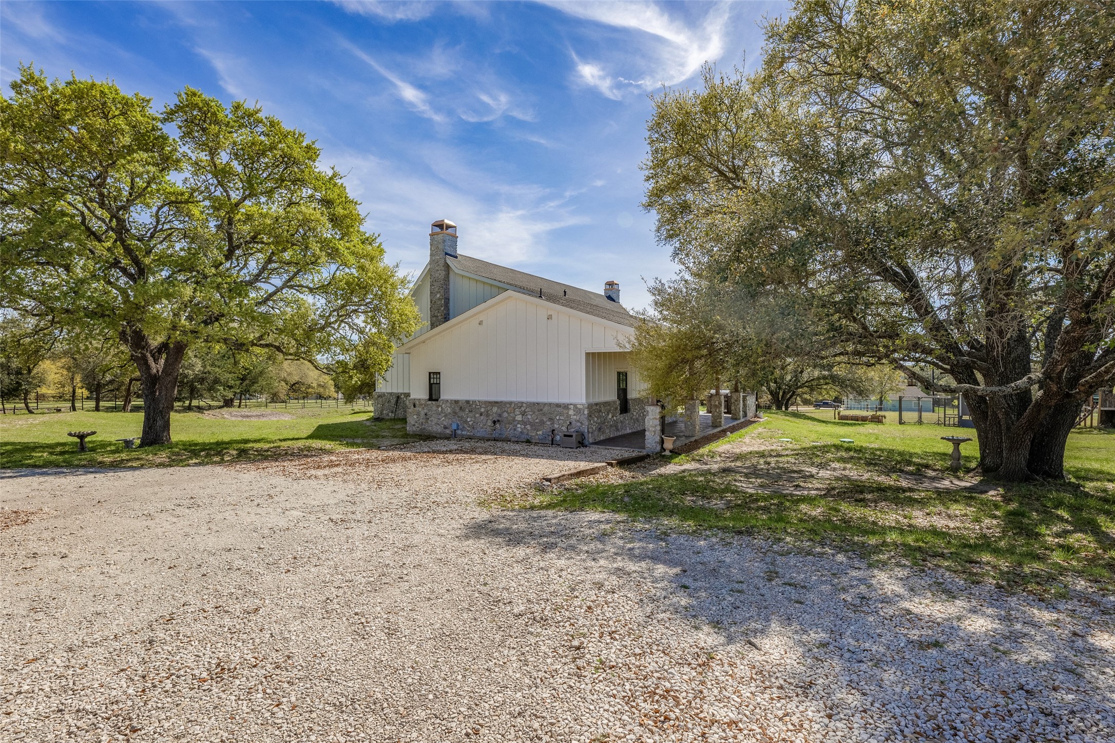 174 Gilmore Road Brenham, TX 77833 - Photo 8 of 50