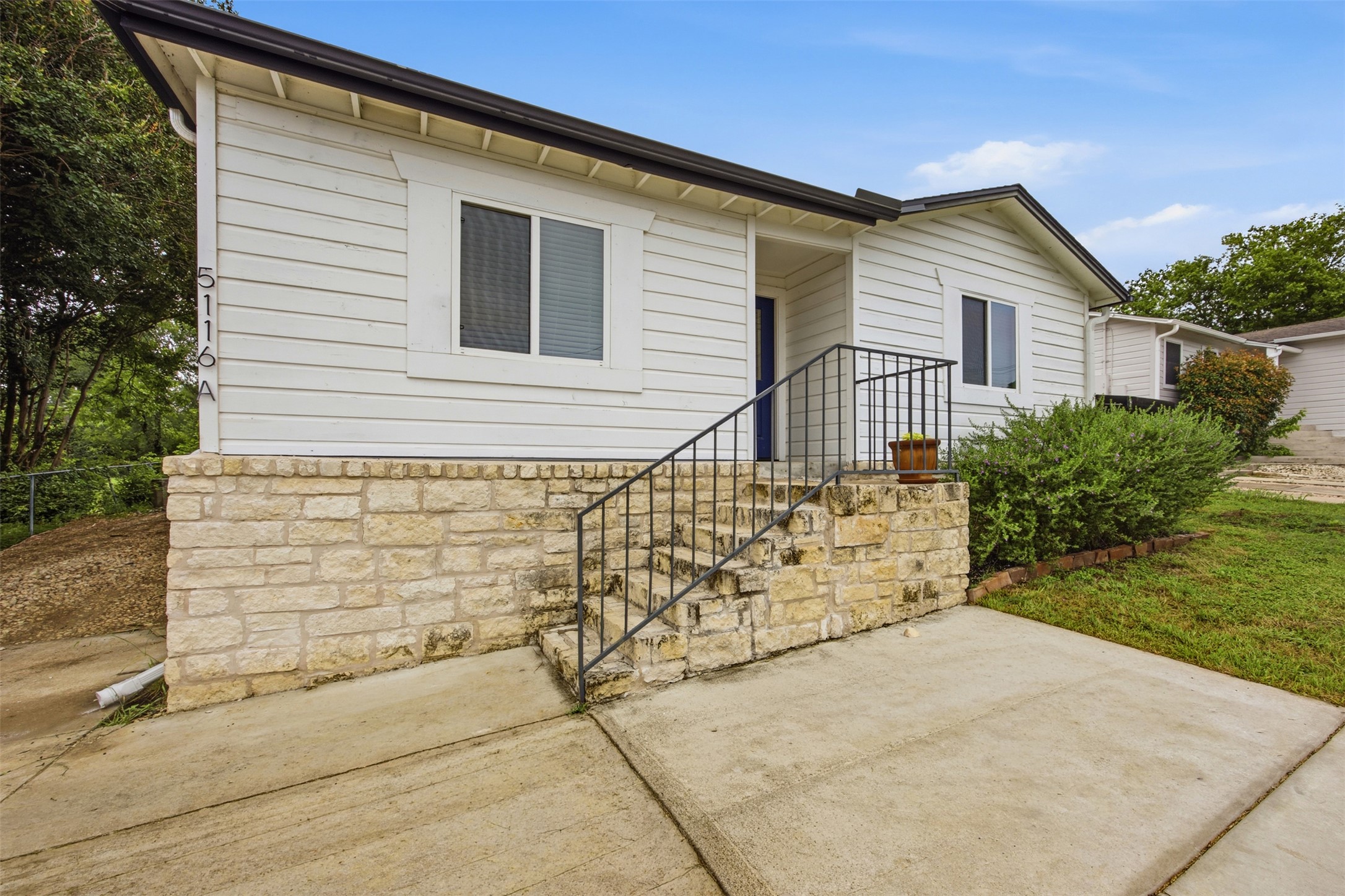 5116 Heflin Lane, Unit 1 Austin, TX 78721 - Photo 5 of 35