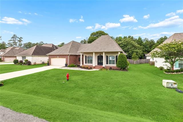 533 Belle Pointe Loop Madisonville, LA 70447 - Photo 1 of 17