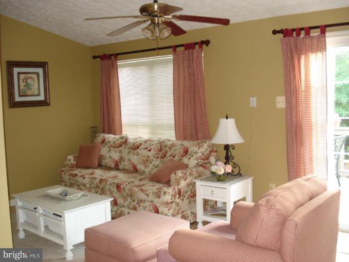 2444 Beaver Crossing Road Edgewood, MD 21040 - Photo 15 of 16 sunroom