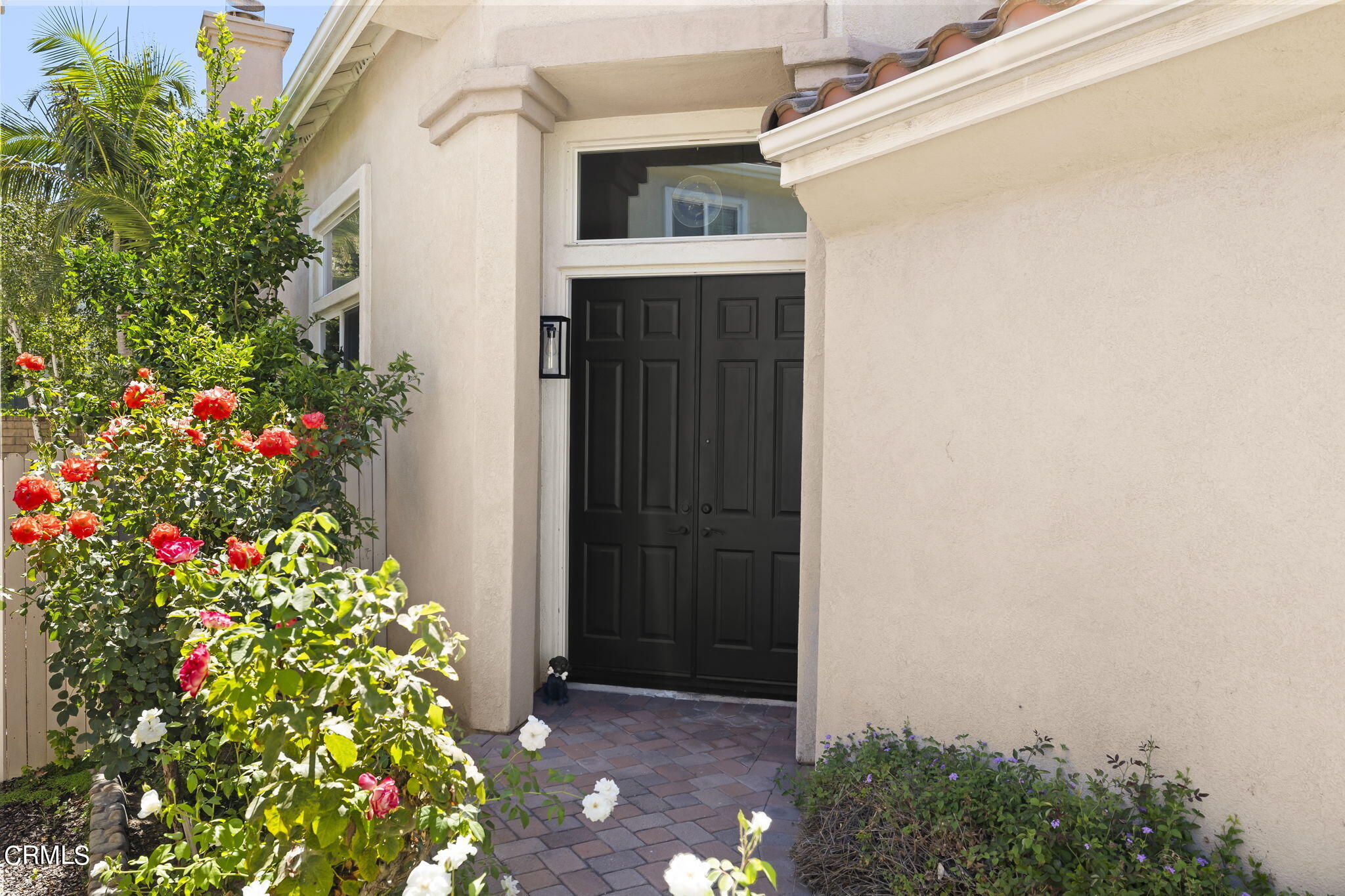 4654 Via Dulce Camarillo, CA 93012 - Photo 4 of 51 a picture of flowers