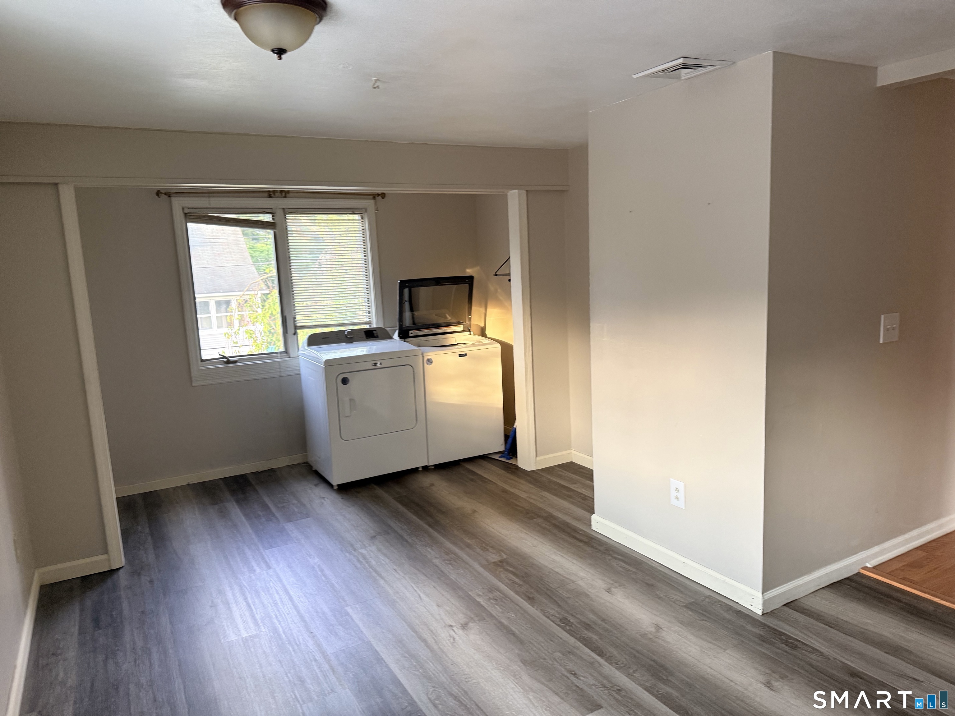 4 Ray Street Seymour, CT 06483 - Photo 6 of 16