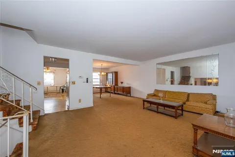 $569,999 | 409 West Anderson Street, Hackensack, NJ 07601