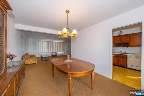 $569,999 | 409 West Anderson Street, Hackensack, NJ 07601