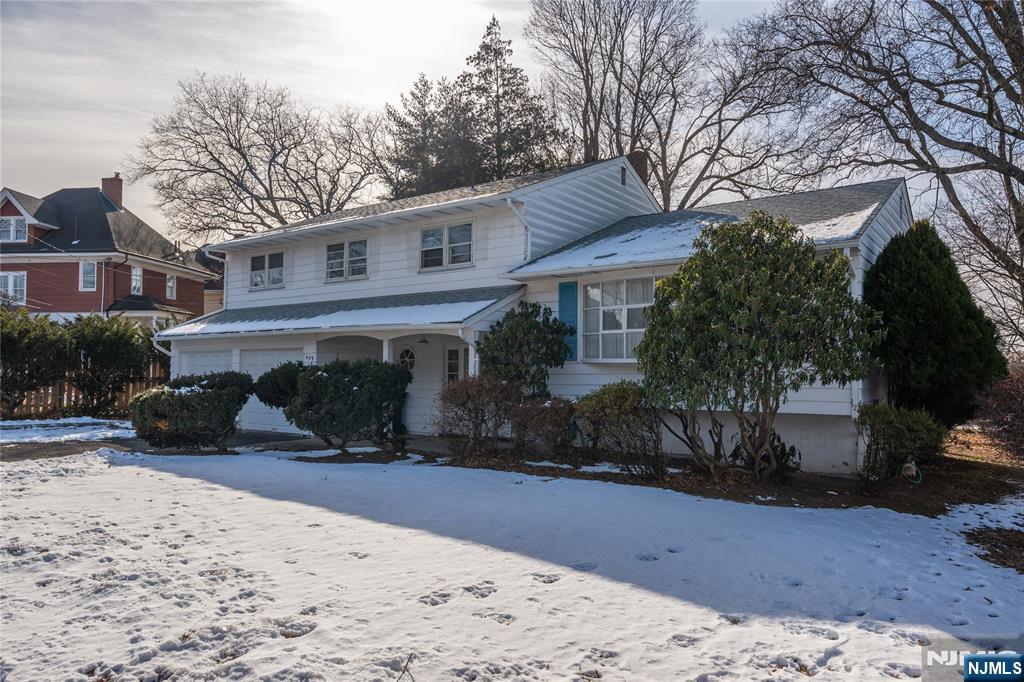 409 West Anderson Street Hackensack, NJ 07601 - Photo 2 of 31