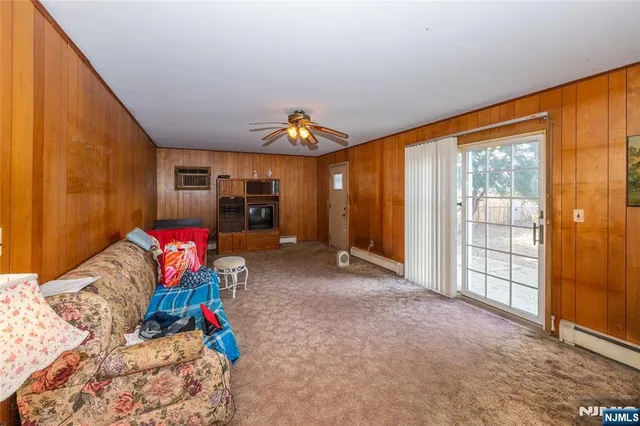 $569,999 | 409 West Anderson Street, Hackensack, NJ 07601