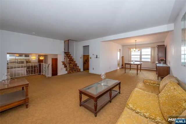 $569,999 | 409 West Anderson Street, Hackensack, NJ 07601