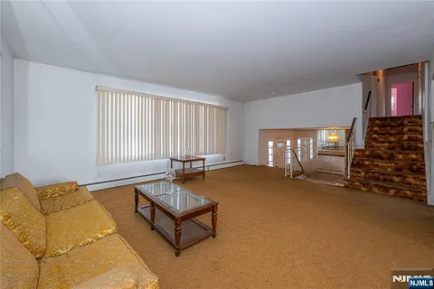 $569,999 | 409 West Anderson Street, Hackensack, NJ 07601