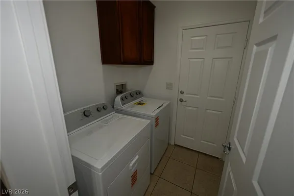 $2,300 | 8132 Chimney Bluff Street, North Las Vegas, NV 89085