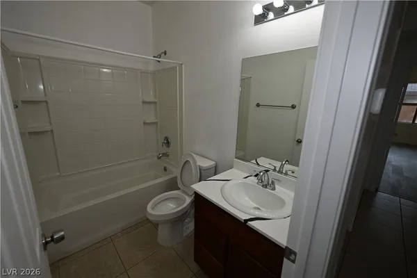 $2,300 | 8132 Chimney Bluff Street, North Las Vegas, NV 89085