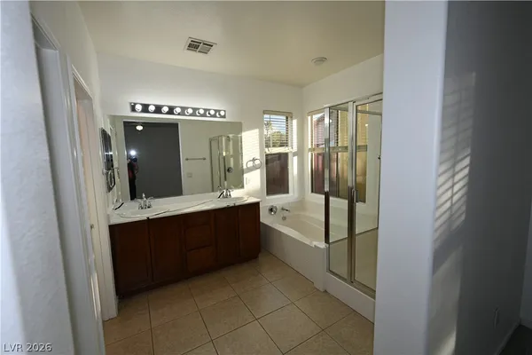 $2,300 | 8132 Chimney Bluff Street, North Las Vegas, NV 89085