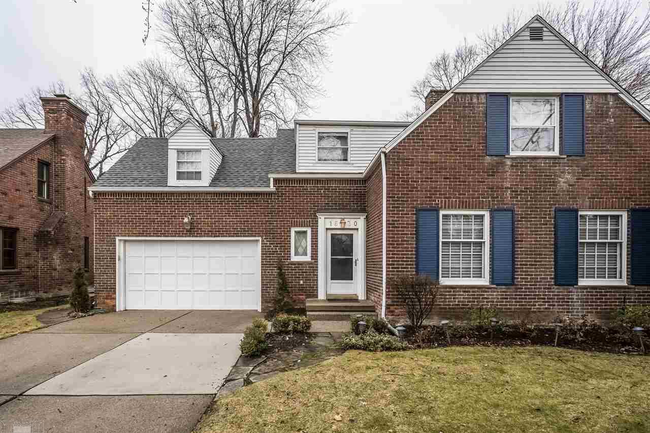 1630 Oxford Road Grosse Pointe Woods, MI 48236 - Photo 6 of 50
