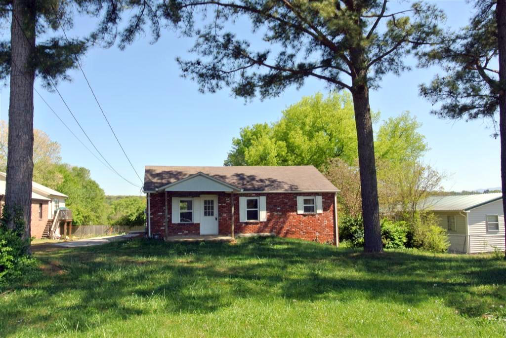 622 Eagleton Road Maryville, TN 37804 - Photo 3 of 30 DSC_2477