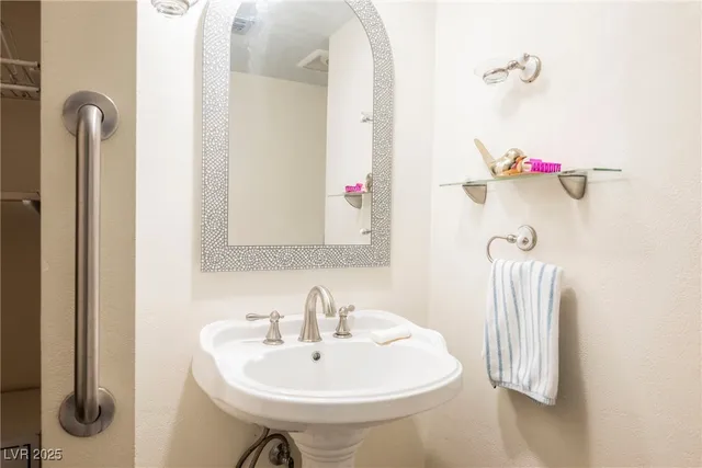 $292,000 | 687 Marina Drive, Unit 39, Boulder City, NV 89005