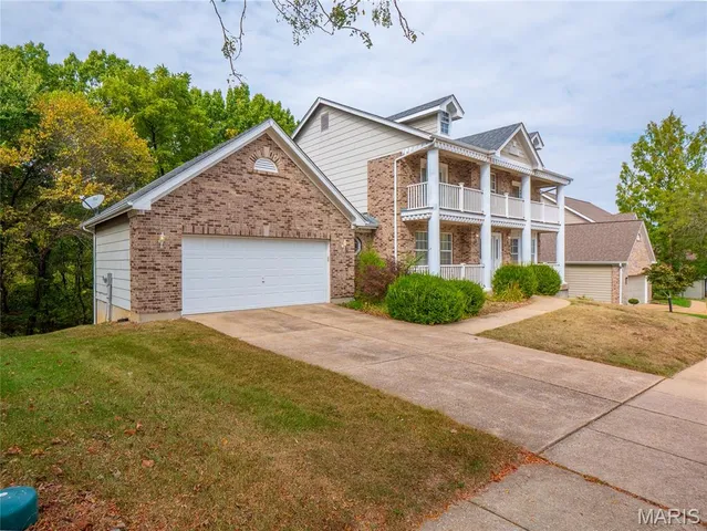 $450,000 | 1525 Clayton Woods Court, Ballwin, MO 63011