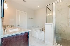 728 Link Road Houston, TX 77009 - Photo 17 of 28 Gallery Image 17