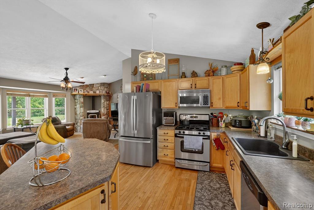 9565 Crofoot Road Fowlerville, MI 48836 - Photo 15 of 63