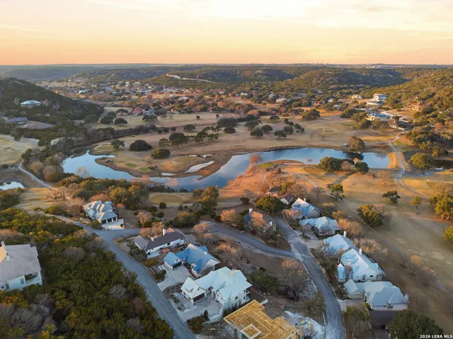 $699,000 | 204 Tapatio Drive West, Boerne, TX 78006