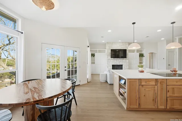 $699,000 | 204 Tapatio Drive West, Boerne, TX 78006