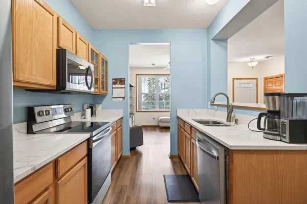 $280,000 | 11357 Aberdeen Circle Northeast, Unit B, Blaine, MN 55449