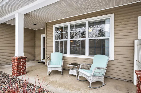 $280,000 | 11357 Aberdeen Circle Northeast, Unit B, Blaine, MN 55449