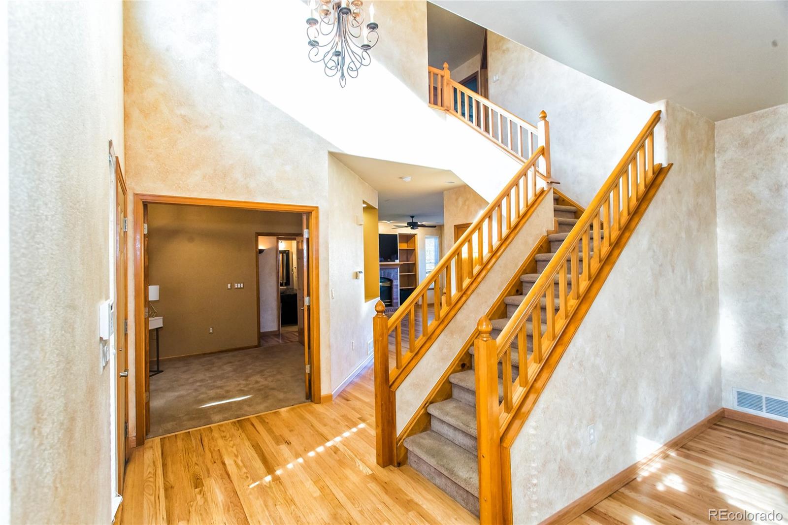 6671 Tiger Tooth Littleton, CO 80124 - Photo 4 of 39