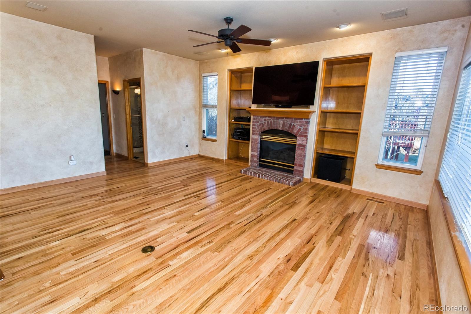 6671 Tiger Tooth Littleton, CO 80124 - Photo 7 of 39