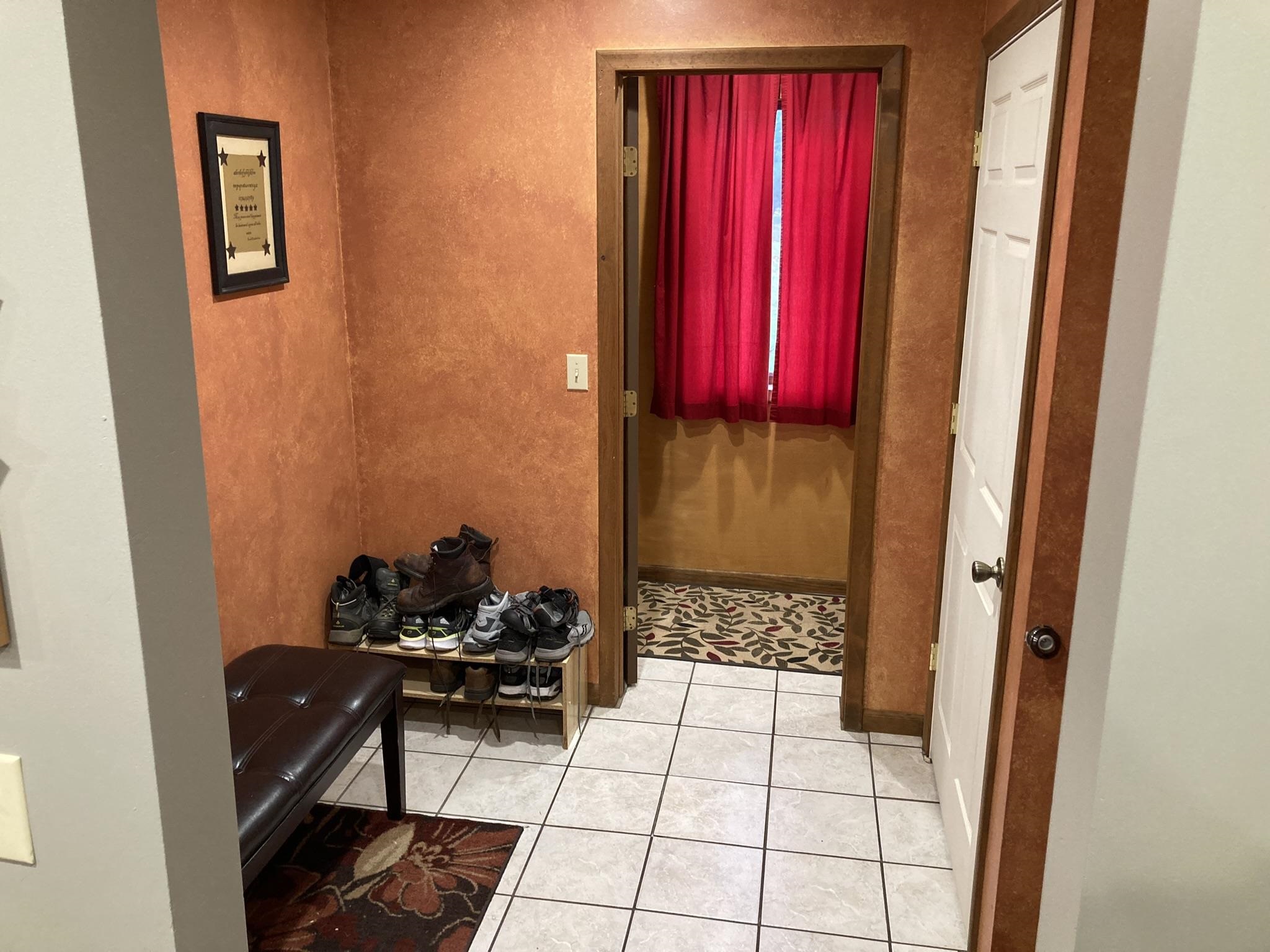 4326 North Center Road Flint, MI 48506 - Photo 11 of 49 50126417-10.JPG