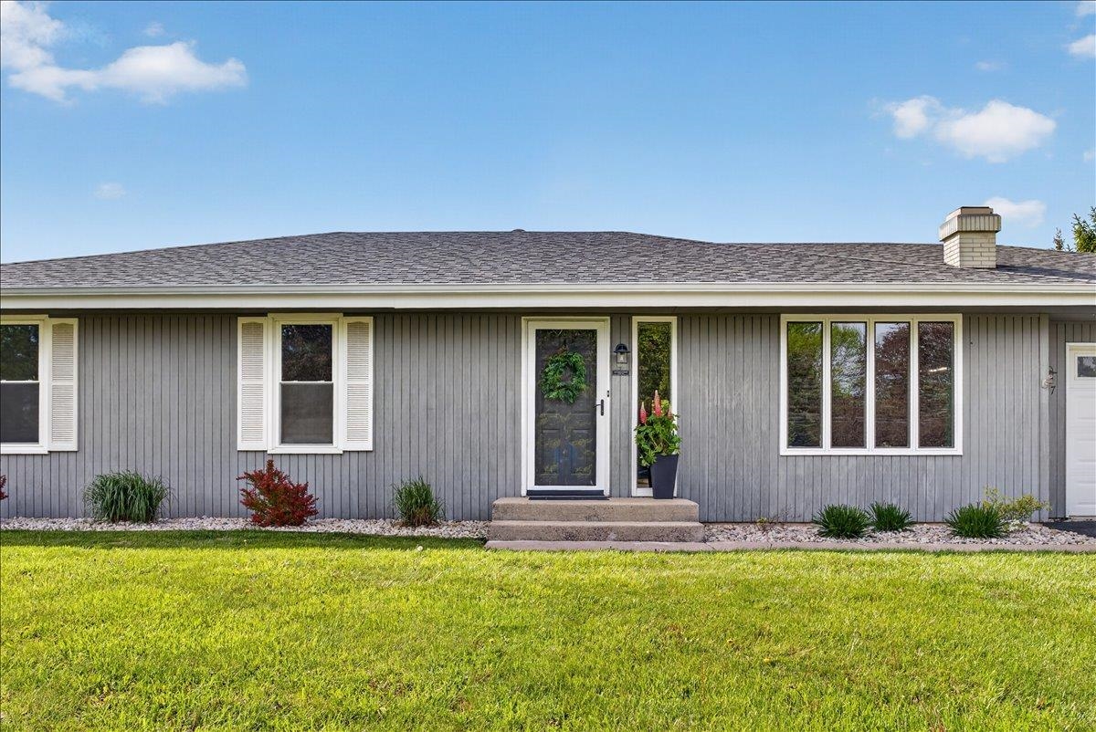 6137 Upper Ridge Way Roscoe, IL 61073 - Photo 33 of 48