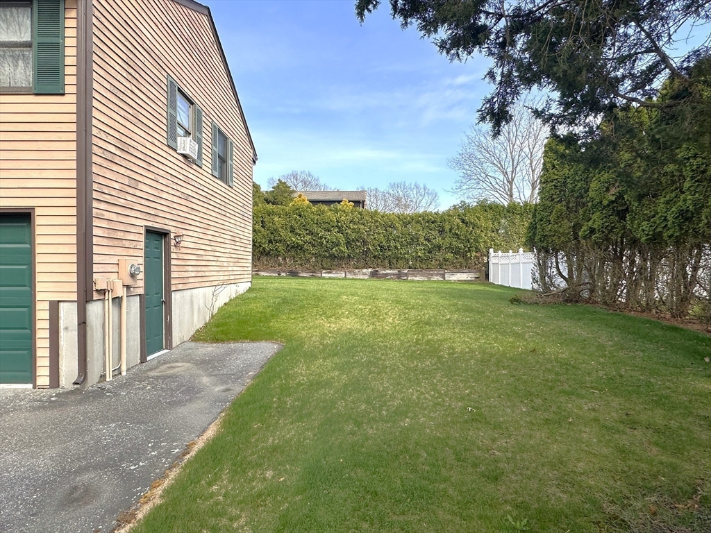 175 College Park Road Fall River, MA 02720 - Photo 30 of 37