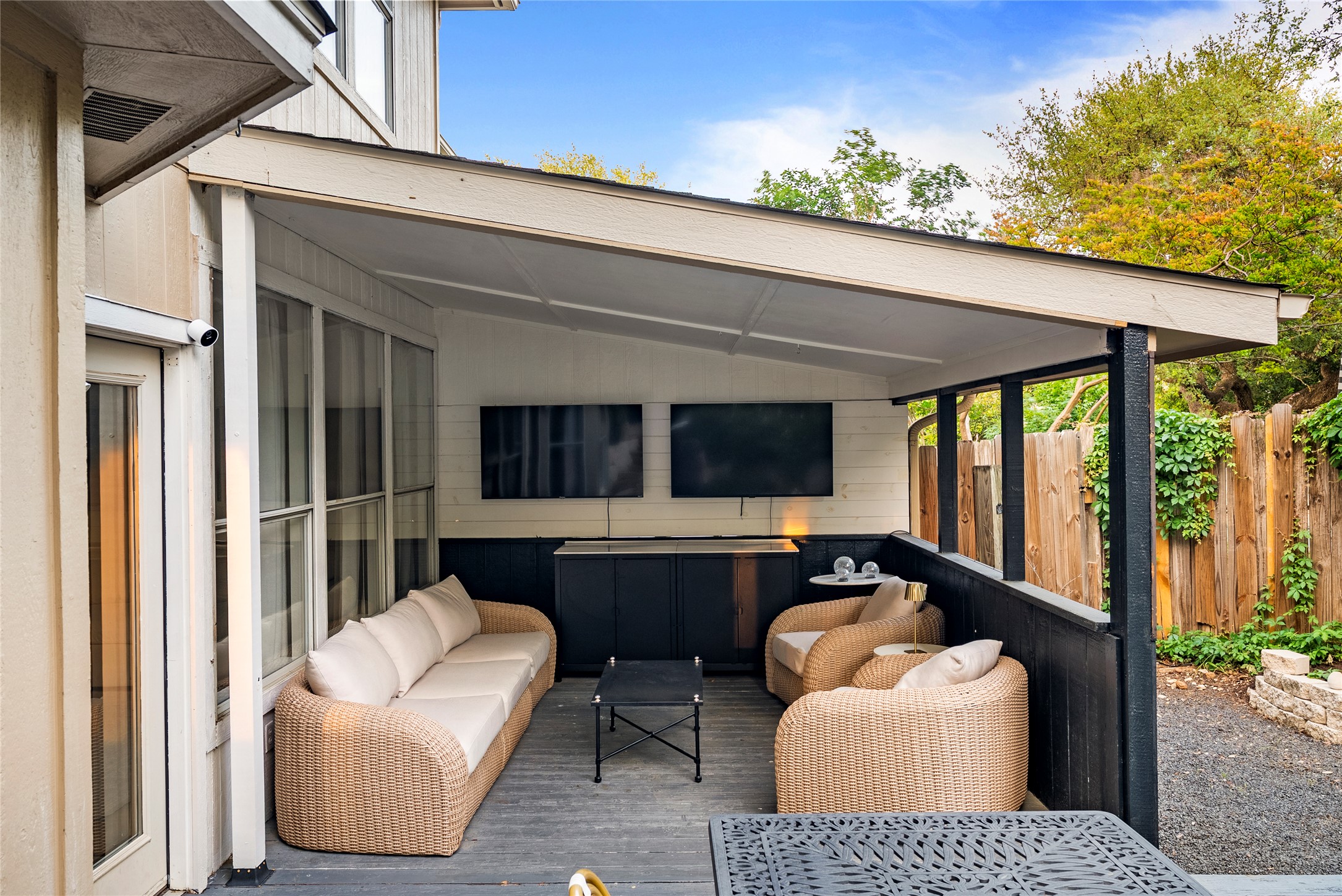 6803 Breezy Pass Austin, TX 78749 - Photo 7 of 40 a balcony with furniture and a potted plant