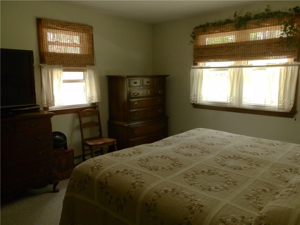44 Raydon Rd Extension York, ME 03909 - Photo 17 of 20 Master bedroom.