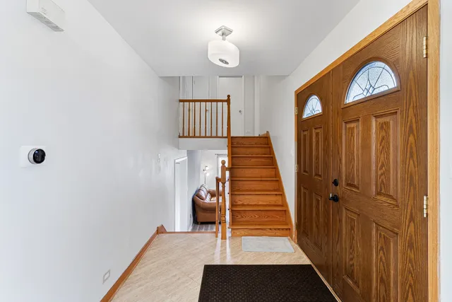 $3,800 | 2430 South Shag Bark Trail, Arlington Heights, IL 60005