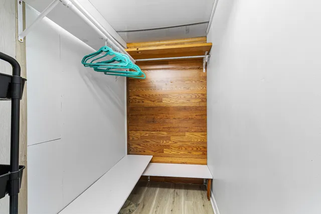 $3,800 | 2430 South Shag Bark Trail, Arlington Heights, IL 60005