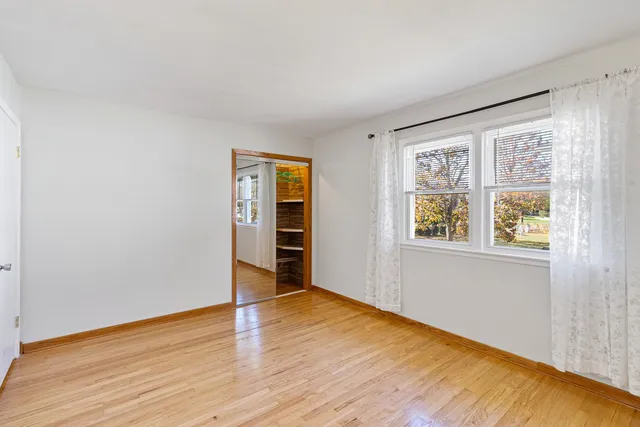 $3,800 | 2430 South Shag Bark Trail, Arlington Heights, IL 60005