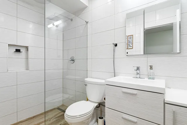 $3,800 | 2430 South Shag Bark Trail, Arlington Heights, IL 60005