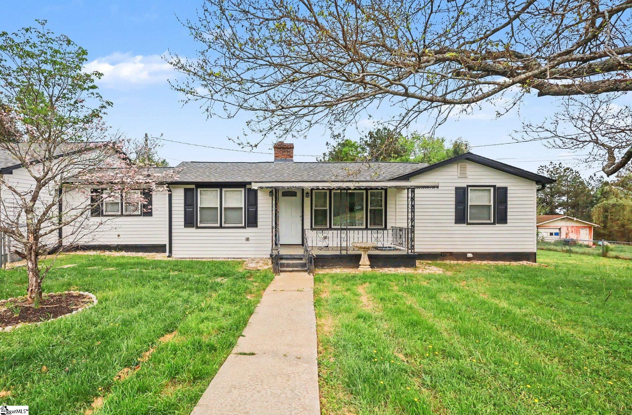 274 Gibson Road Easley, SC 29640 - Photo 2 of 27