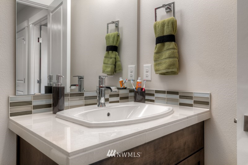 19714 Meridian Place West, Unit 28 Bothell, WA 98012 - Photo 31 of 38 Gallery Image 31