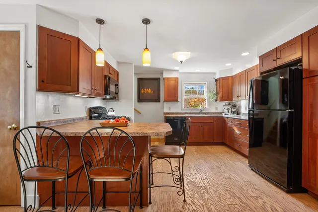 $899,000 | 356 New Hampshire Rte 103, Sunapee, NH 03782