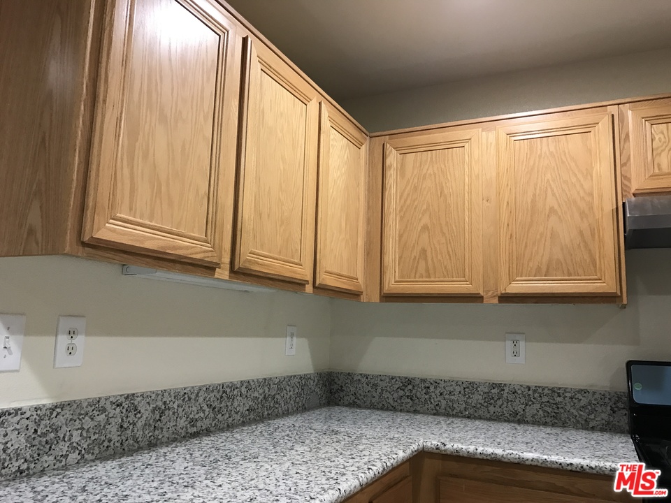 40301 Pantano Road Palmdale, CA 93550 - Photo 11 of 31 Gallery Image 11