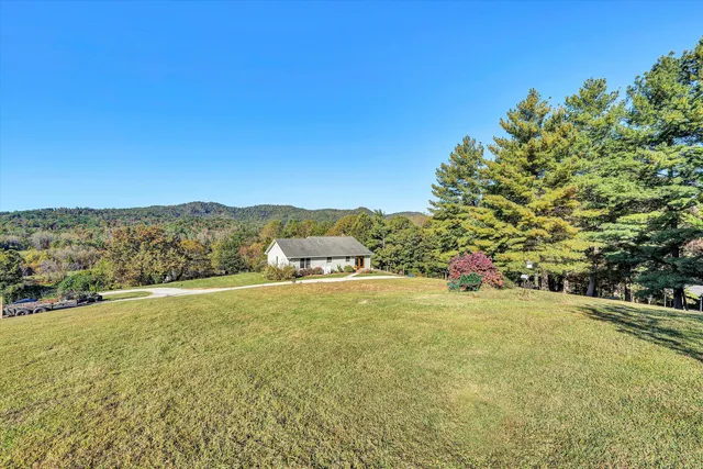 $535,000 | 99 Spruce Lane, Callaway, VA 24067