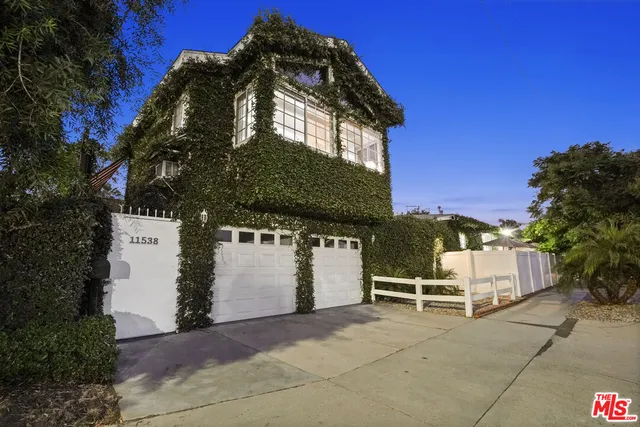 $1,499,000 | 11538 La Maida Street, Valley Village, CA 91601